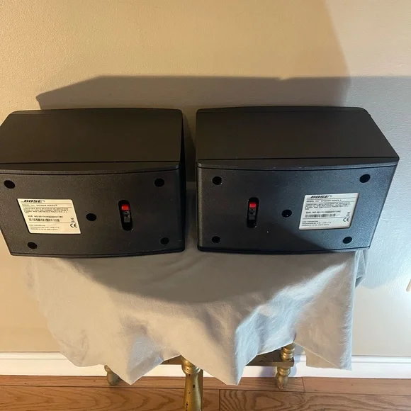 Bose 141 Speaker Series II Black Bookshelf Speakers 40 Watt Home Stereo Pair - Picture 7 of 9